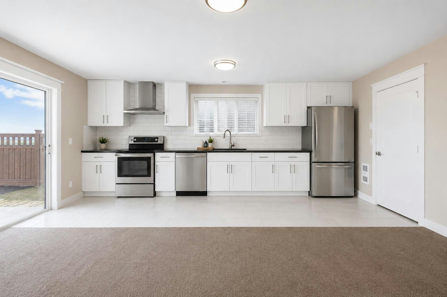 1419 Strawline Hill Street, Coquitlam, BC, V3E 0L5 - 34