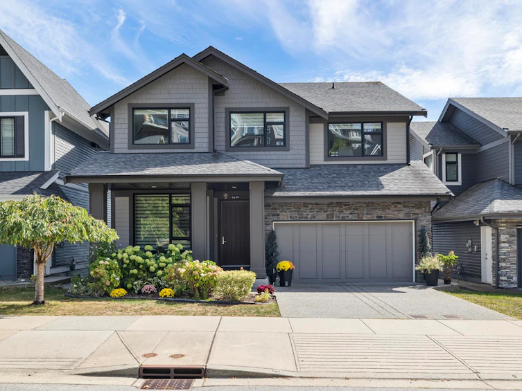 1419 Strawline Hill Street, Coquitlam, BC, V3E 0L5