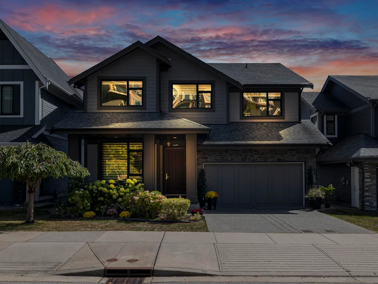 1419 Strawline Hill Street, Coquitlam, BC, V3E 0L5 - 3