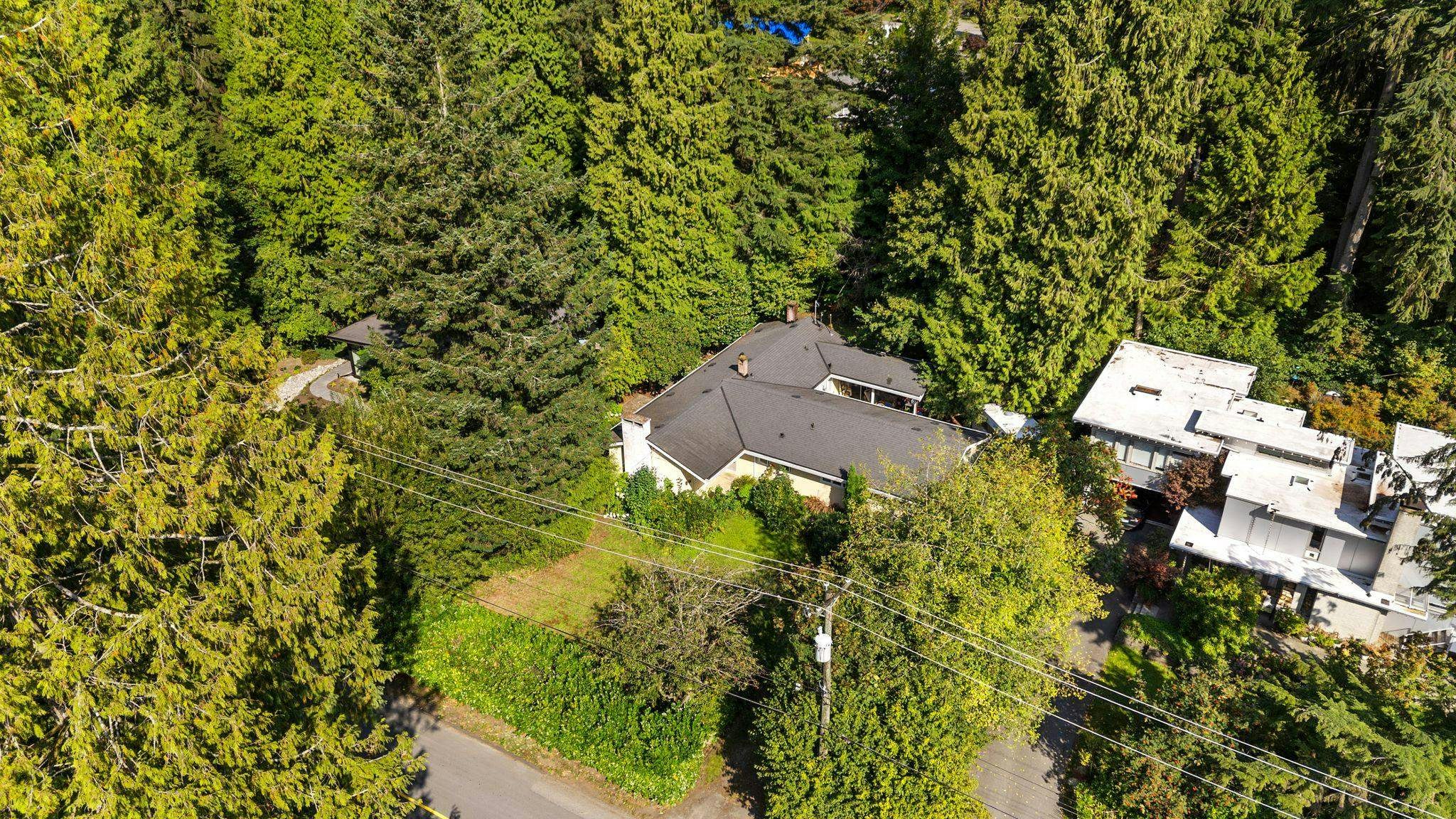 355 Mathers Avenue, West Vancouver, BC, V7S 1H2