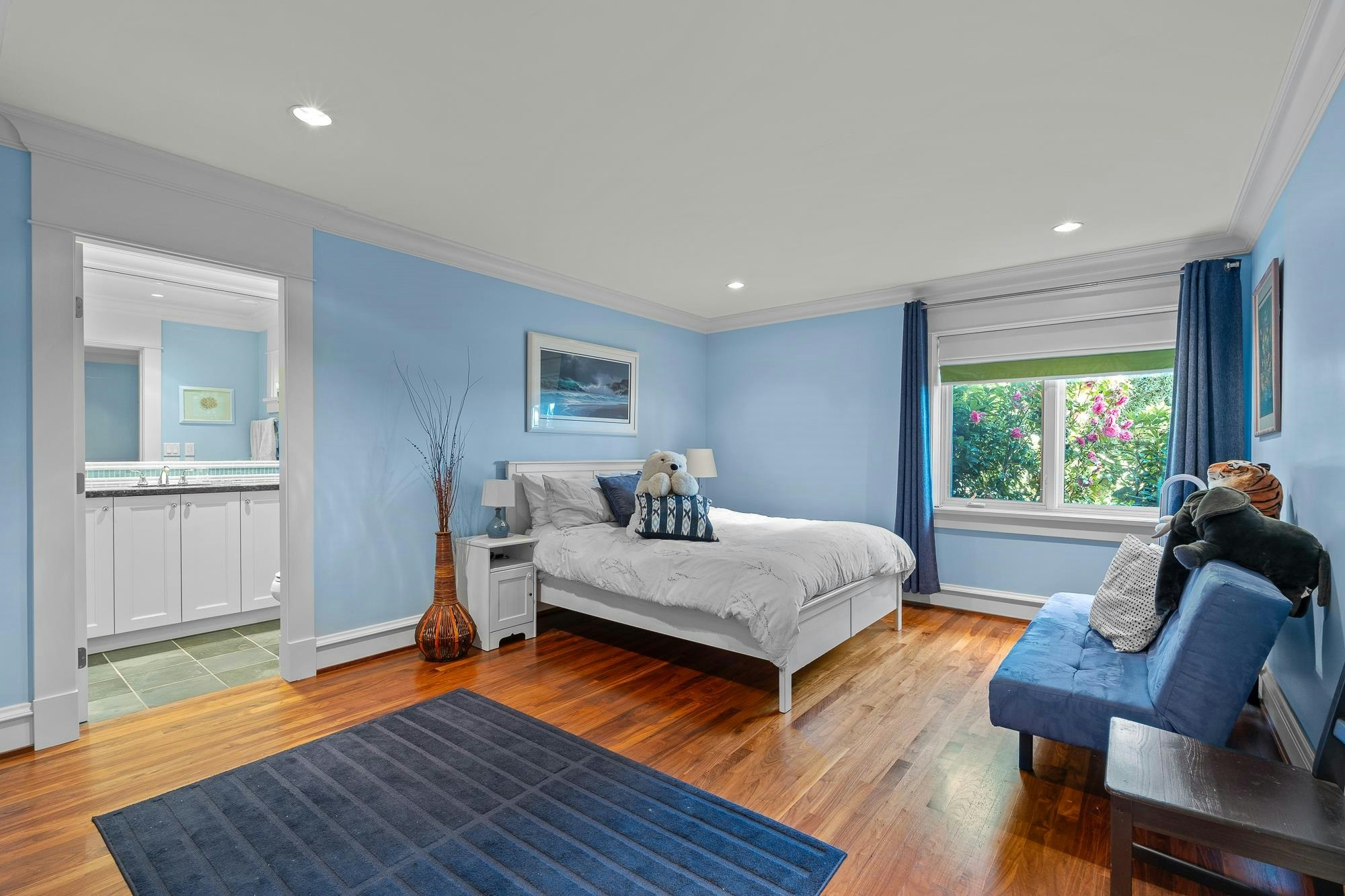 5168 Redonda Drive, North Vancouver, BC, V7R 3K3 - 13