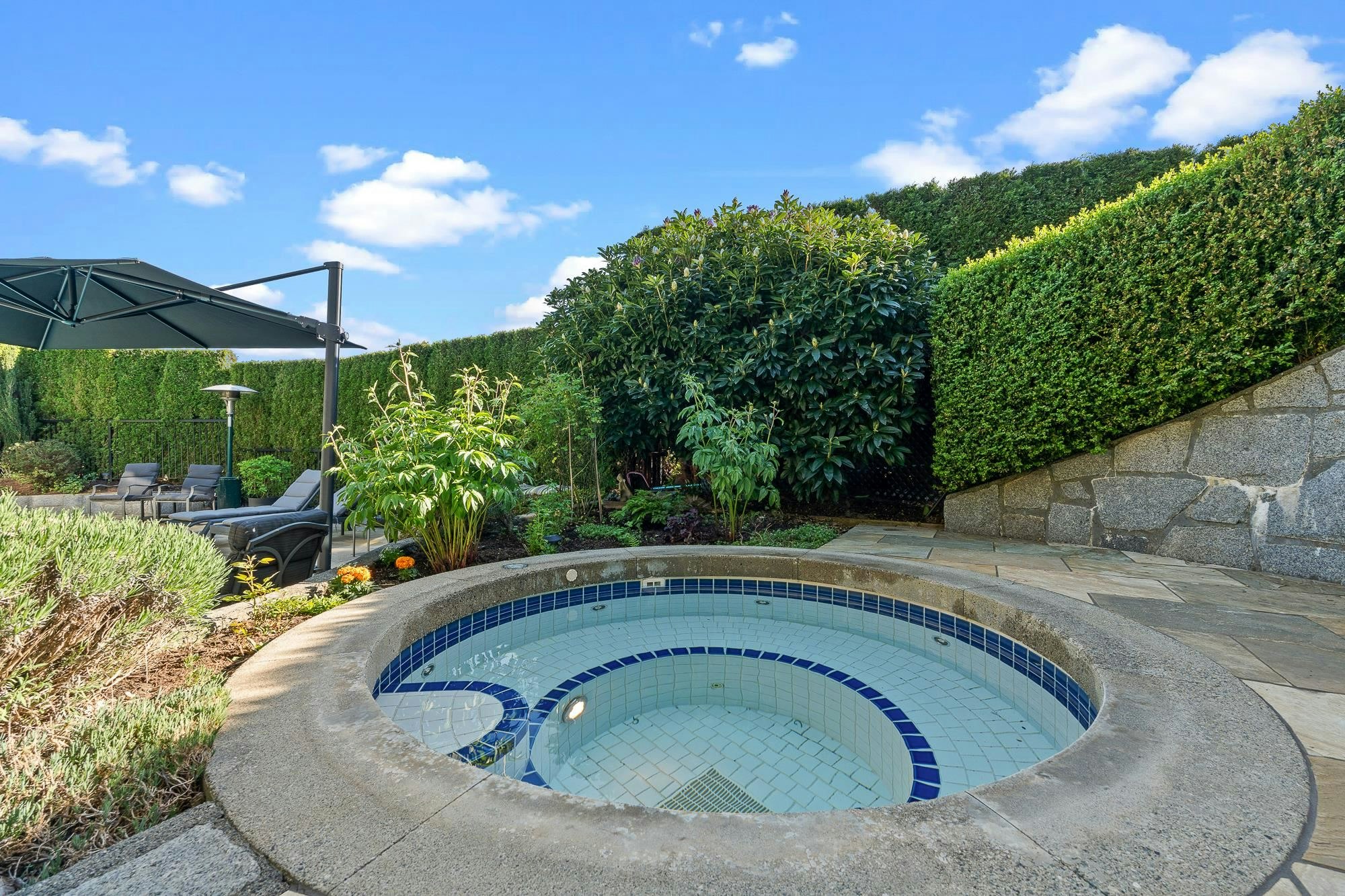 5168 Redonda Drive, North Vancouver, BC, V7R 3K3 - 23