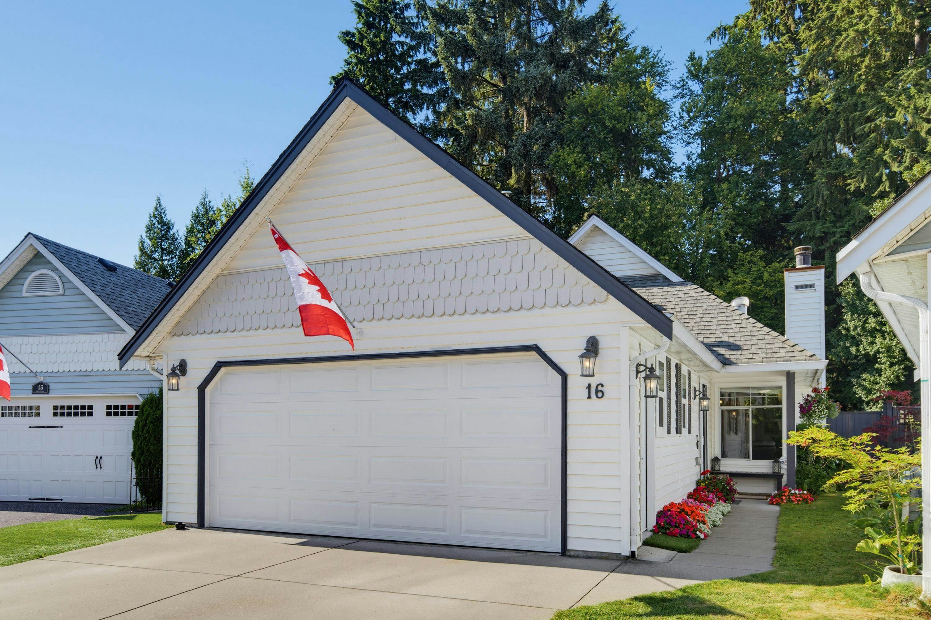 16-2865 Glen Drive, Coquitlam, BC, V3B 6W1