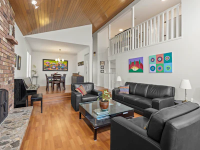 5120 Hollyfield Avenue - 5