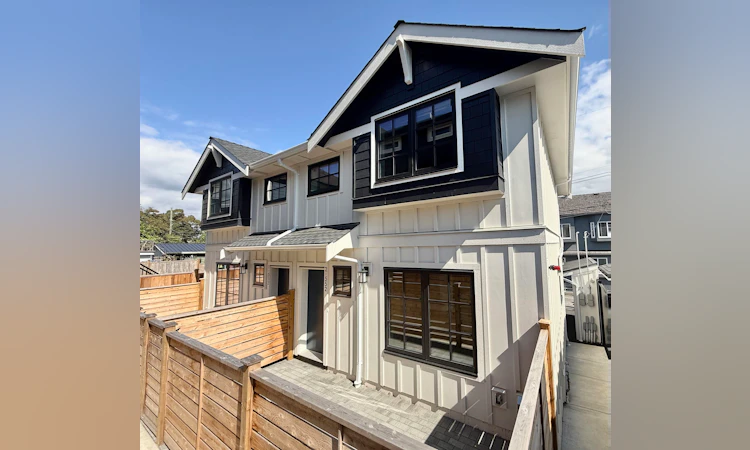 2-552 Kaslo Street
