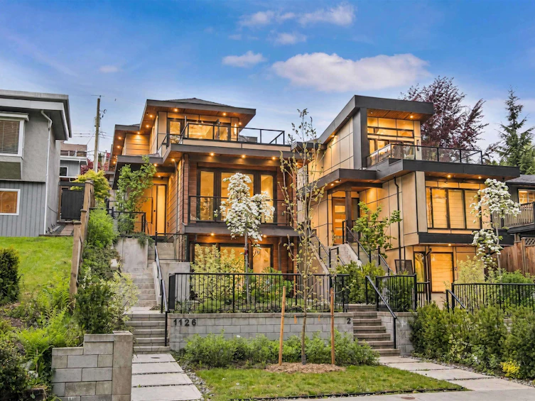 1126 Heywood Street, North Vancouver, BC, V7L 1H4 - 30