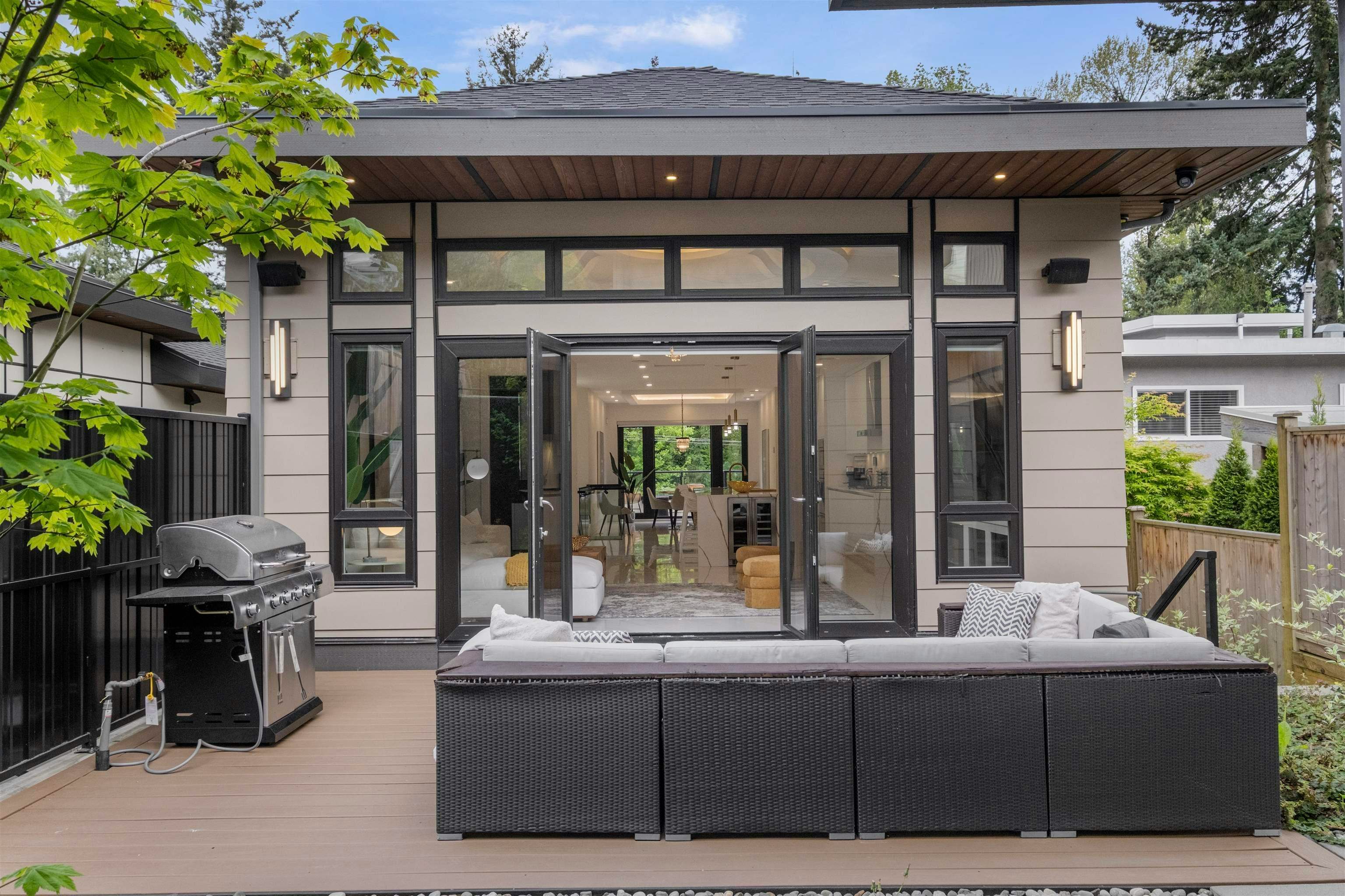 1126 Heywood Street - 4