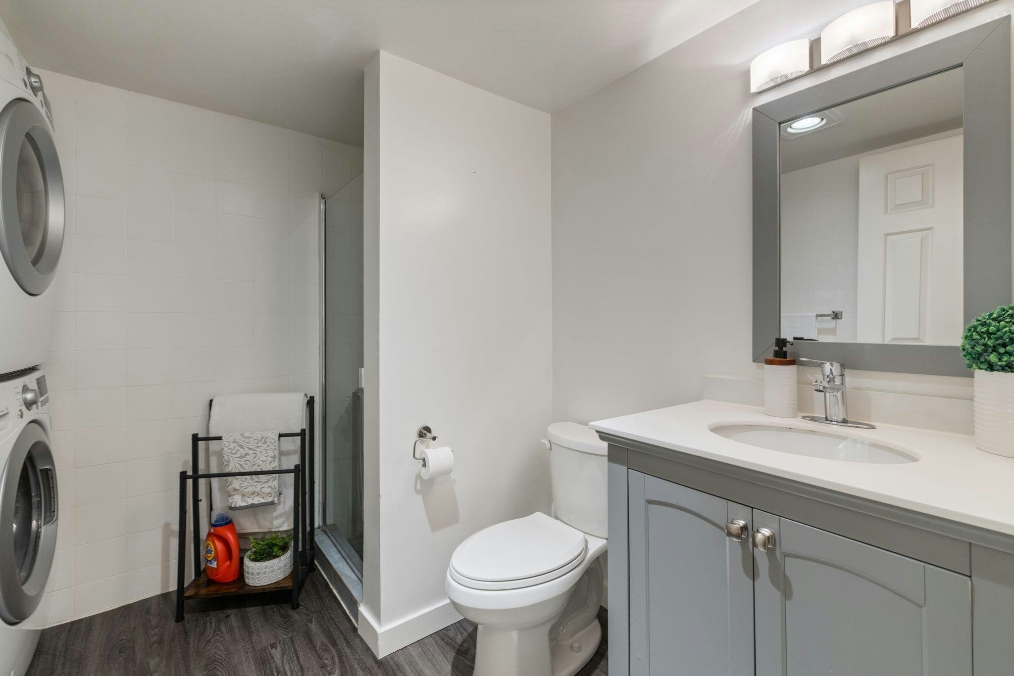 201-1147 Nelson Street, Vancouver, BC, V6E 1J3 - 25