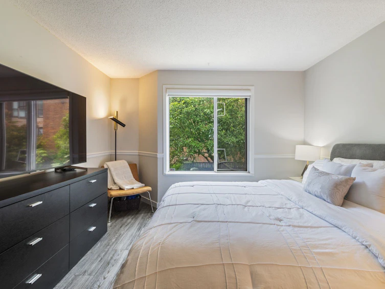 201-1147 Nelson Street, Vancouver, BC, V6E 1J3 - 16