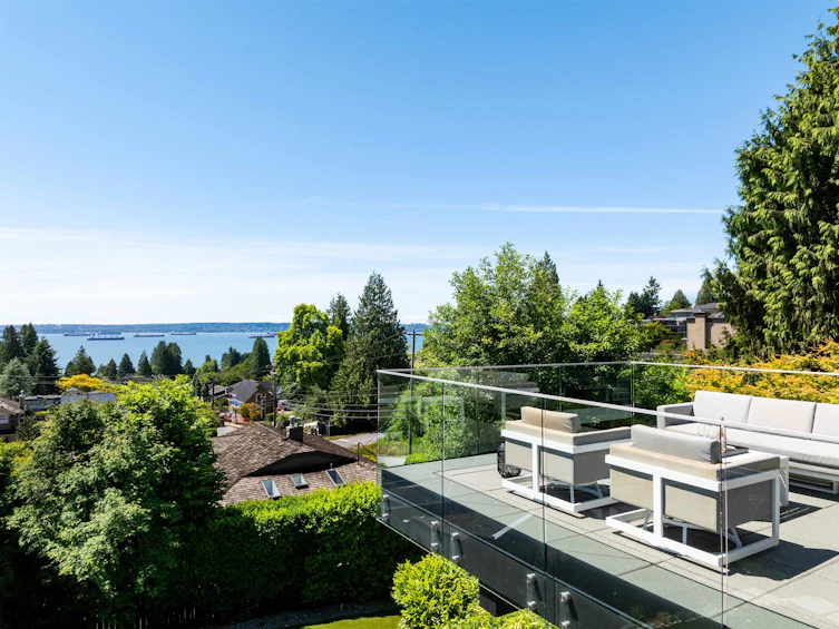 2496 Ottawa Avenue, West Vancouver, BC, V7V 2T1 - 5