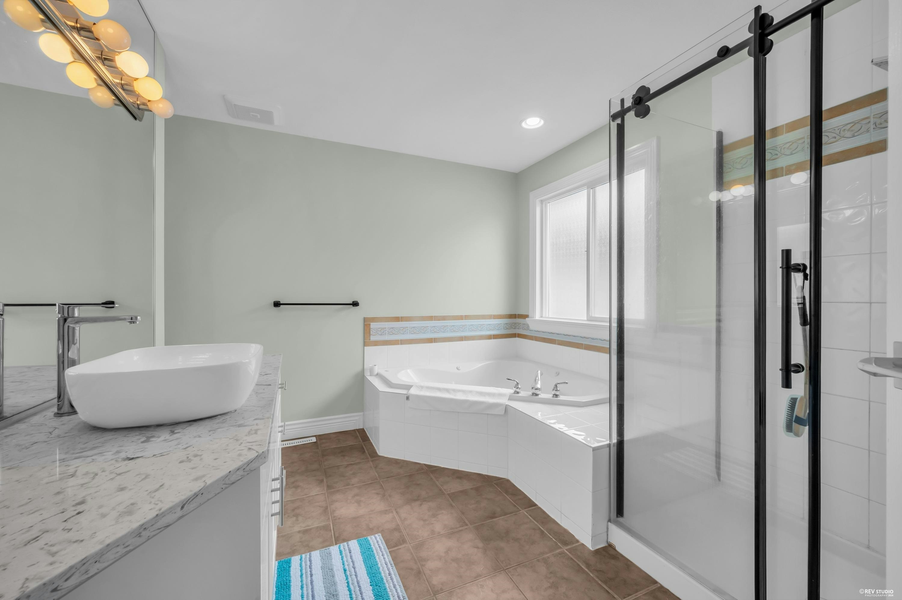 3032 Maplewood Court, Coquitlam, BC, V3E 3P3 - 22