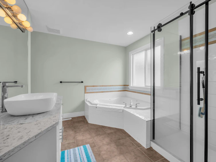 3032 Maplewood Court, Coquitlam, BC, V3E 3P3 - 22