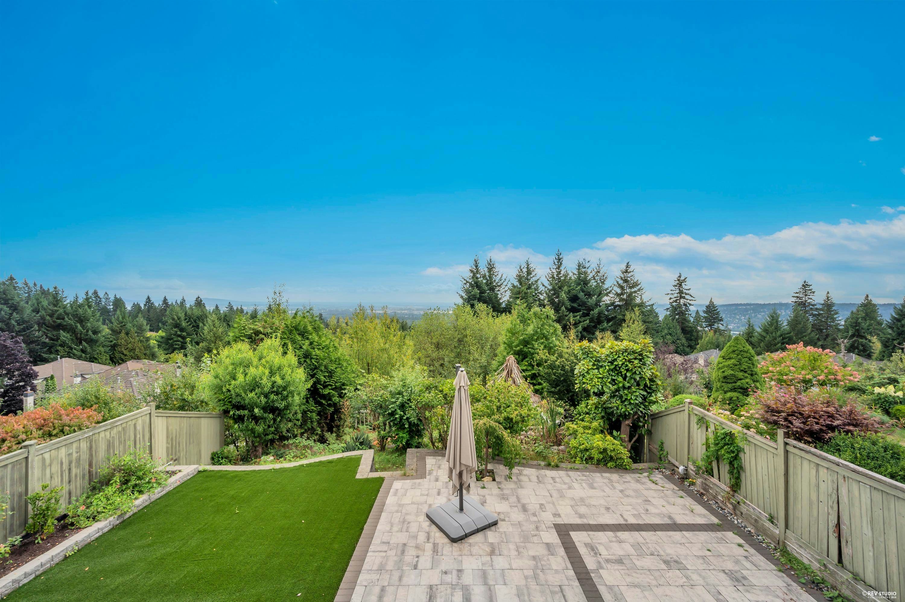 3032 Maplewood Court, Coquitlam, BC, V3E 3P3 - 16