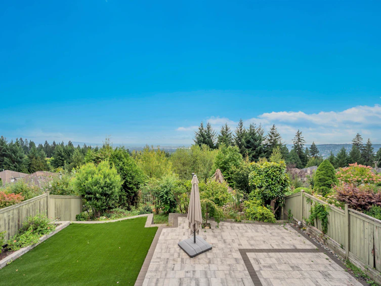 3032 Maplewood Court, Coquitlam, BC, V3E 3P3 - 16