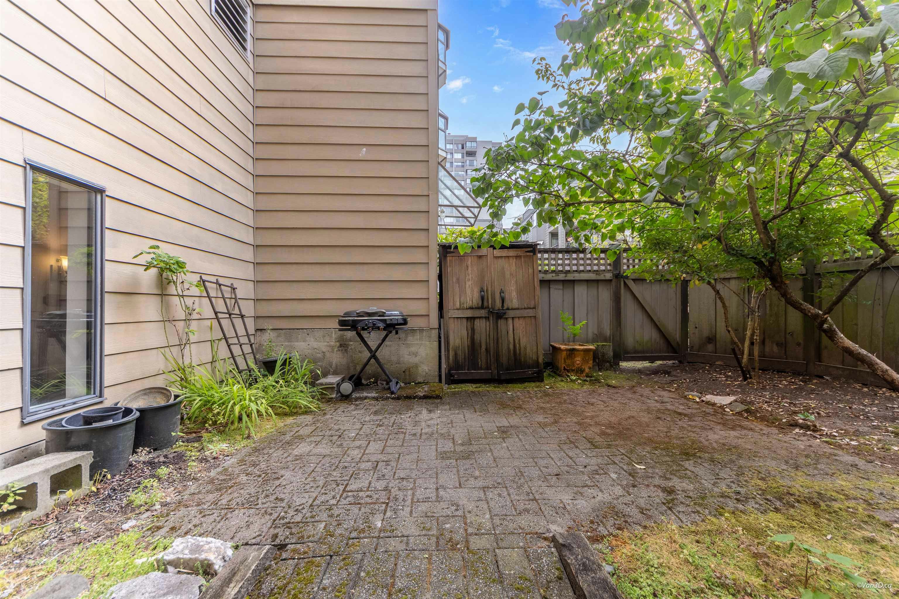 110-777 Eighth Street, New Westminster, BC, V3M 3S7 - 10