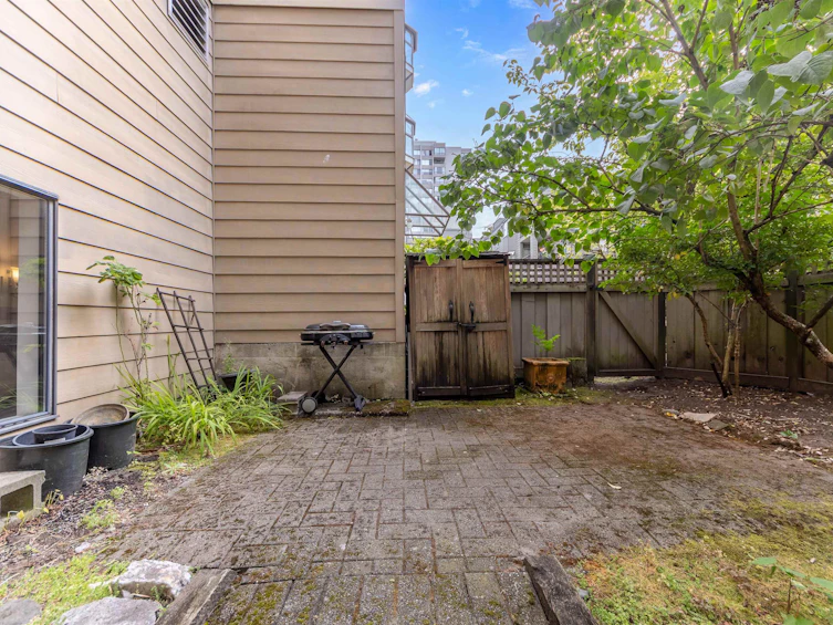 110-777 Eighth Street, New Westminster, BC, V3M 3S7 - 10
