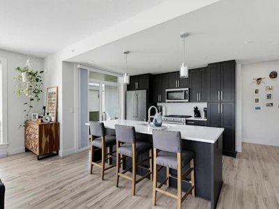 205-2565 Ware Street - 2