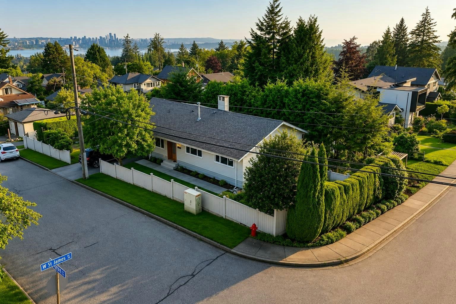 3277 Chesterfield Avenue, North Vancouver, BC, V7N 3M8