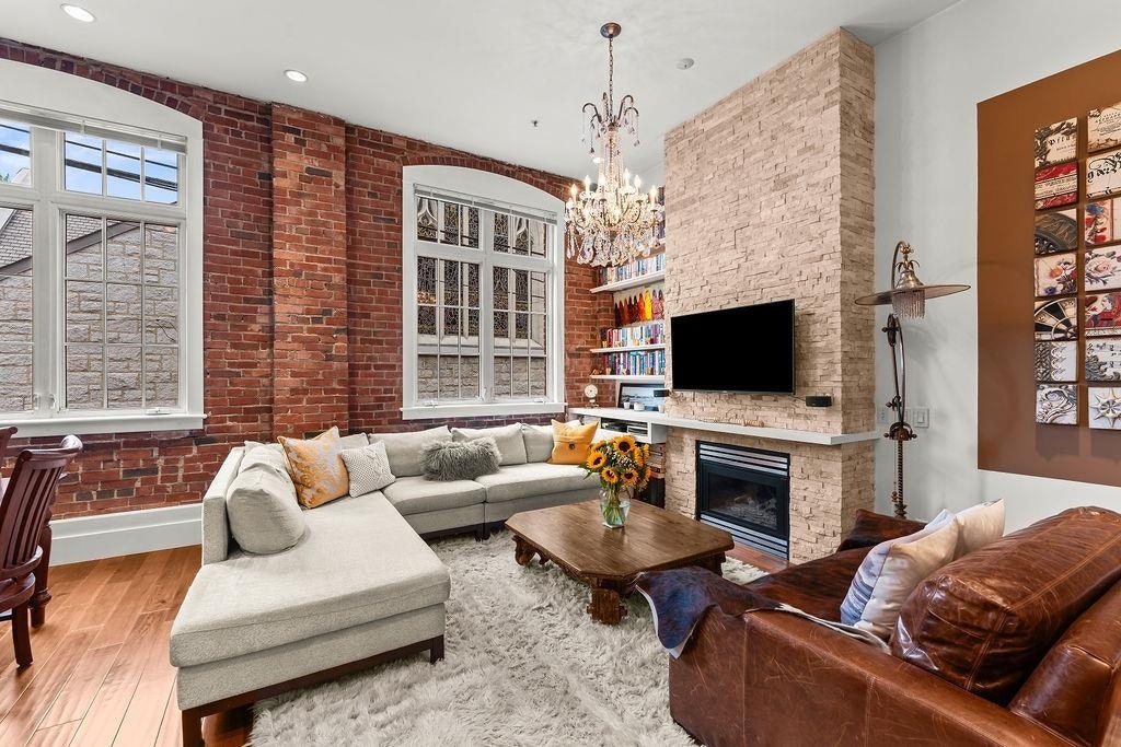 104-1811 W 16th Avenue - 4