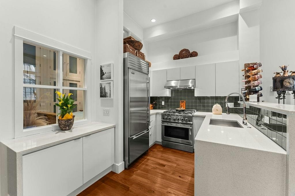 104-1811 W 16th Avenue, Vancouver, BC, V6J 2M3 - 11