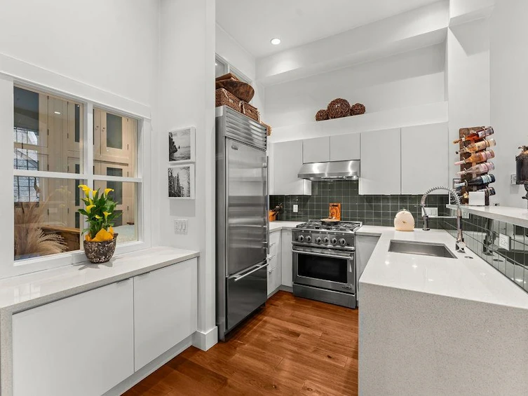 104-1811 W 16th Avenue, Vancouver, BC, V6J 2M3 - 11