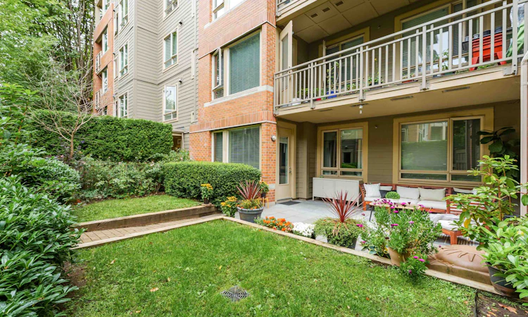 G11-139 W 22nd Street