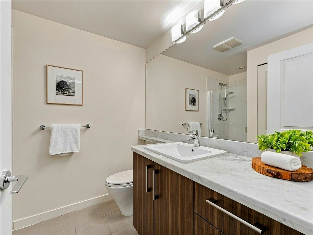 G11-139 W 22nd Street, North Vancouver, BC, V7M 0B5 - 22