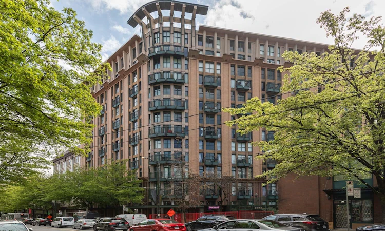 607-22 E Cordova Street