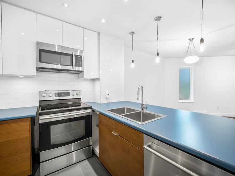 105-3191 Mountain Highway, North Vancouver, BC, V7K 2H4 - 10