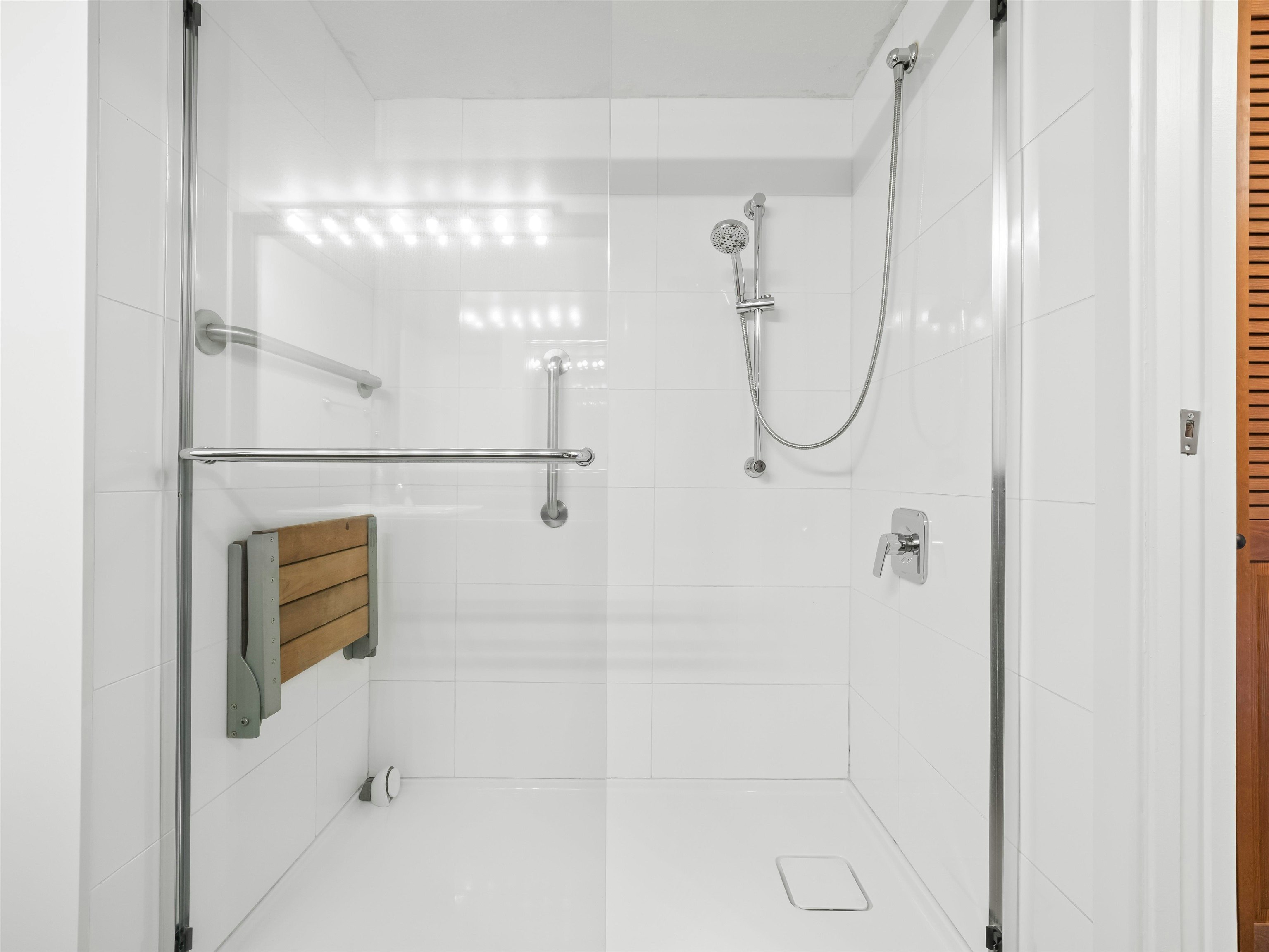 105-3191 Mountain Highway, North Vancouver, BC, V7K 2H4 - 17