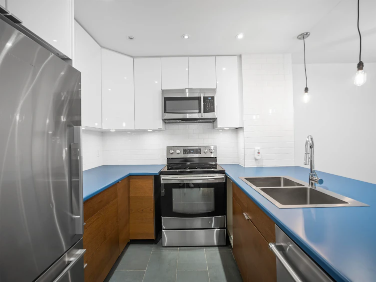 105-3191 Mountain Highway, North Vancouver, BC, V7K 2H4 - 11