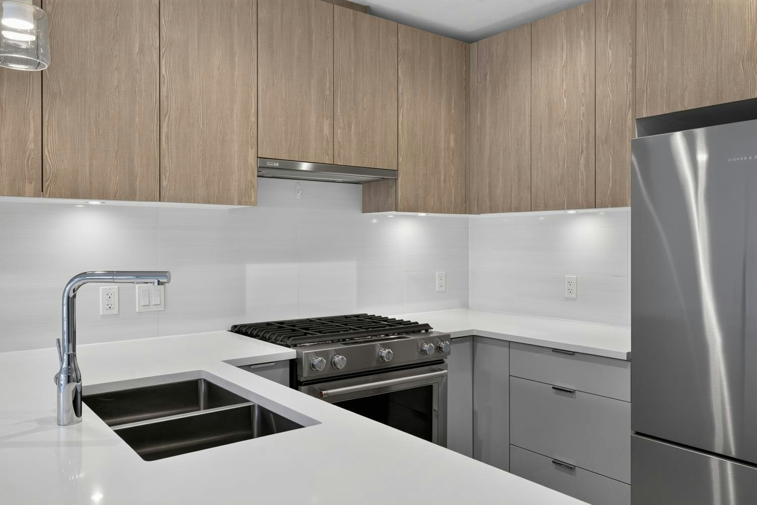 210-108 E 8th Street - 3