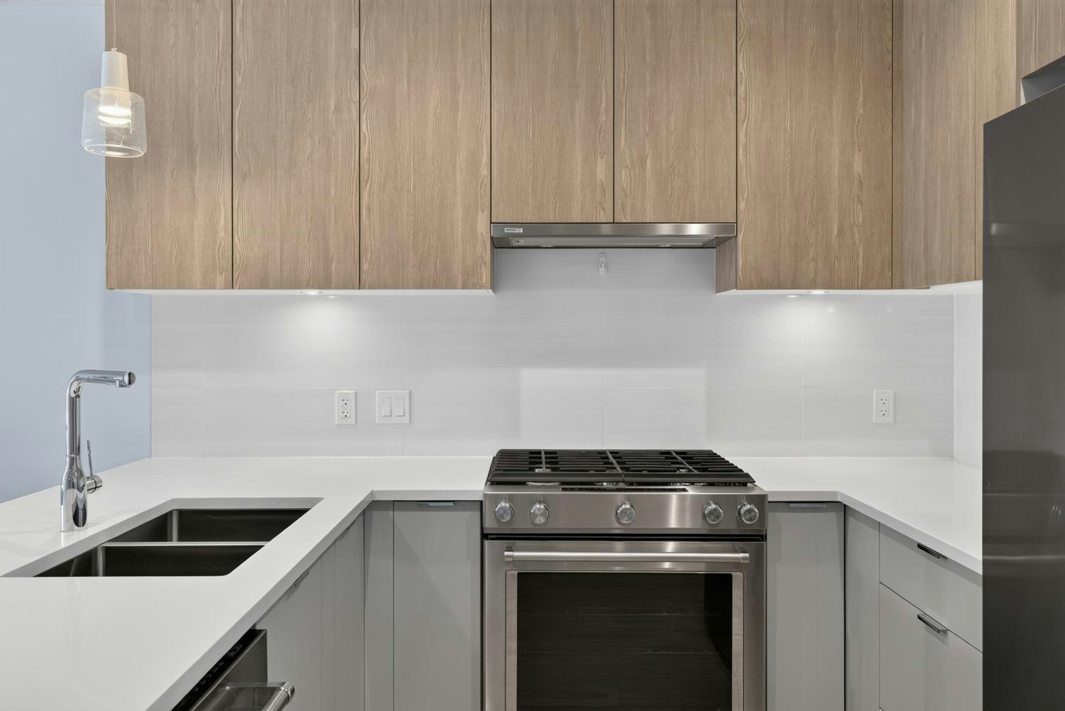 210-108 E 8th Street - 4