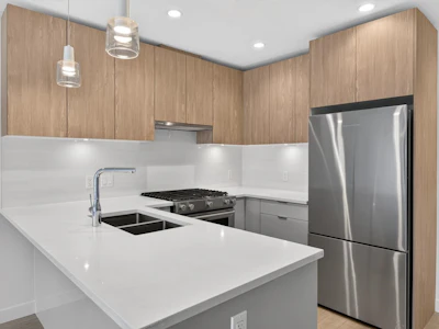 210-108 E 8th Street - 2