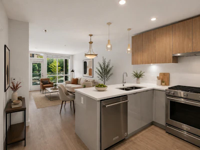 210-108 E 8th Street - 5