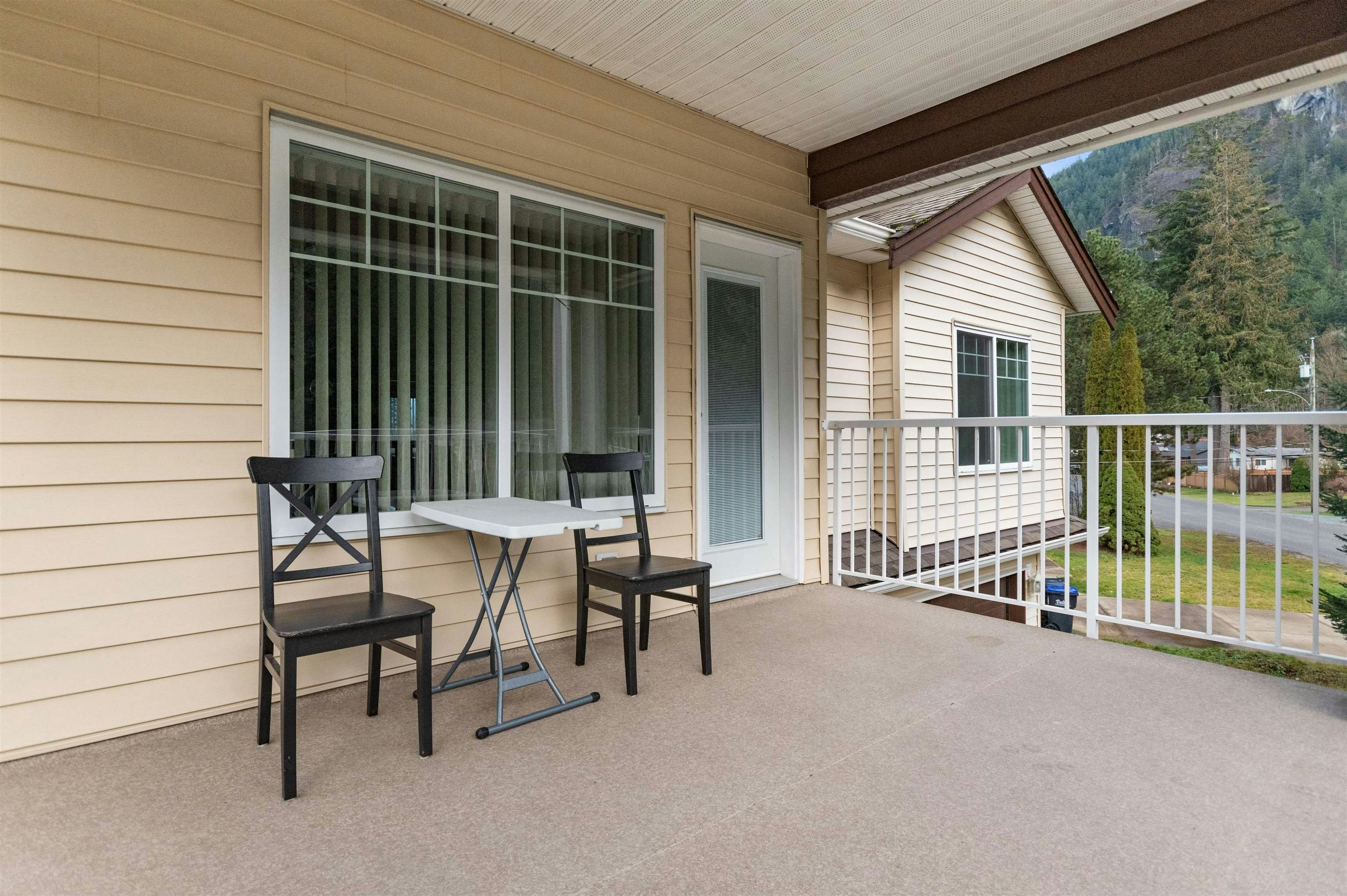 63861 Old Yale Road, Hope, BC, V0X 1L2 - 9