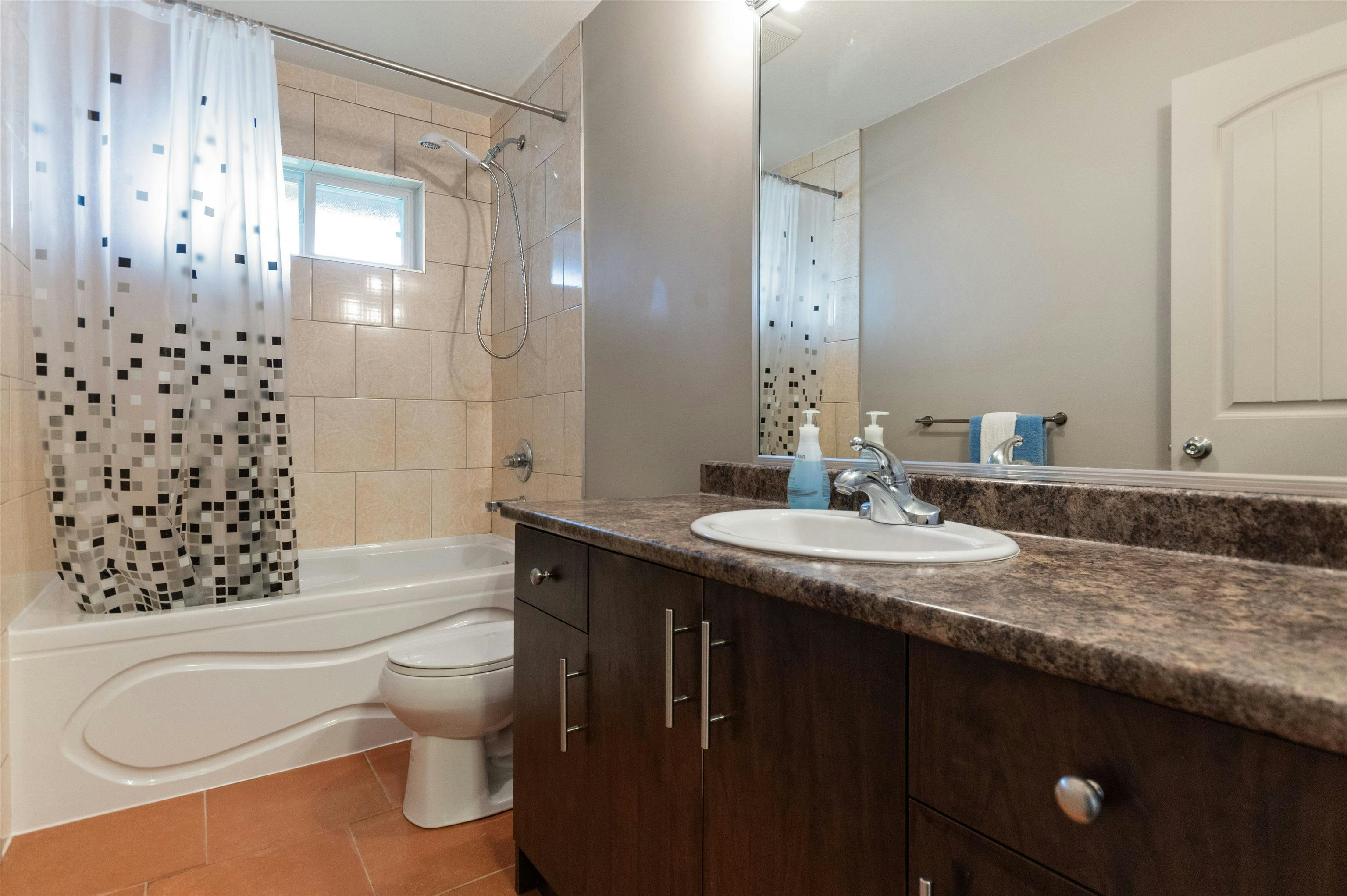 63861 Old Yale Road, Hope, BC, V0X 1L2 - 25