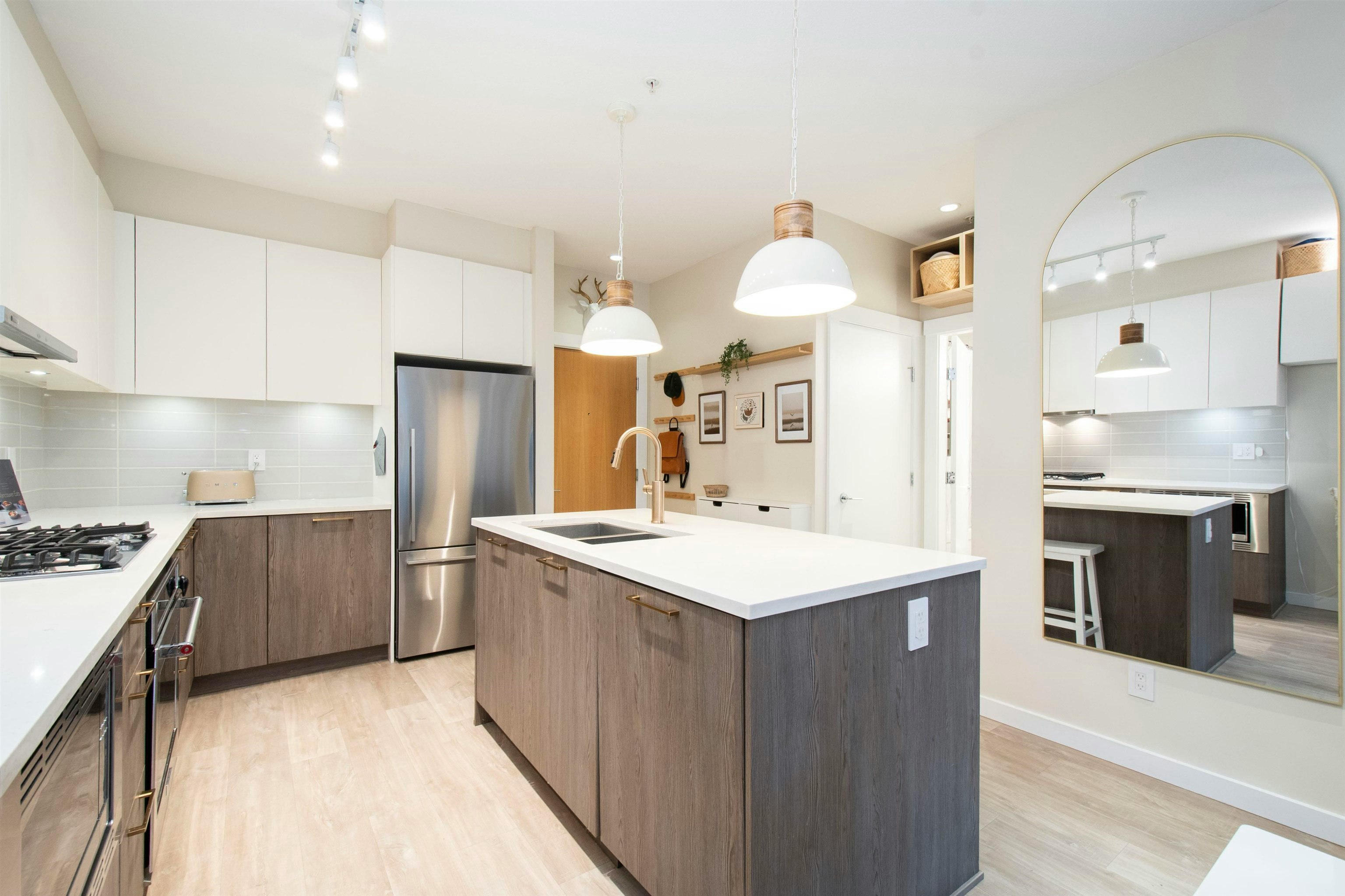 111-615 E 3rd Street, North Vancouver, BC, V7L 0G3 - 17