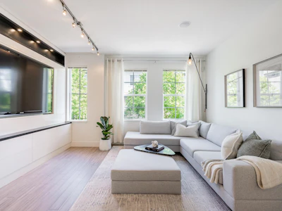 39-3399 151 Street - 4