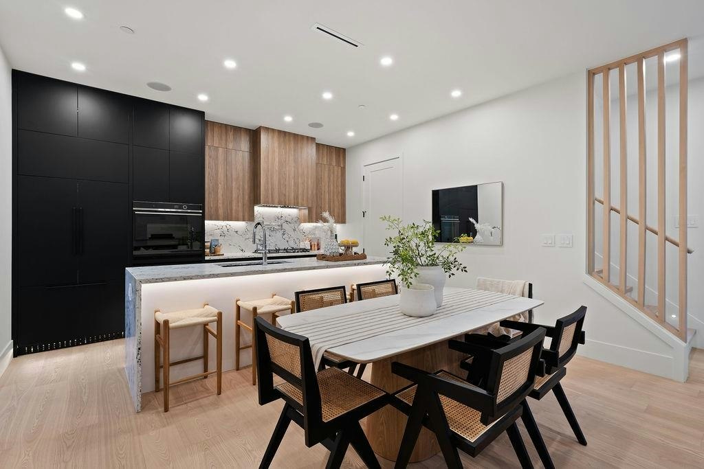 5038 Granville Street, Vancouver, BC, V6M 3B4 - 8