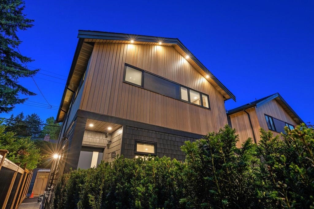 5038 Granville Street, Vancouver, BC, V6M 3B4