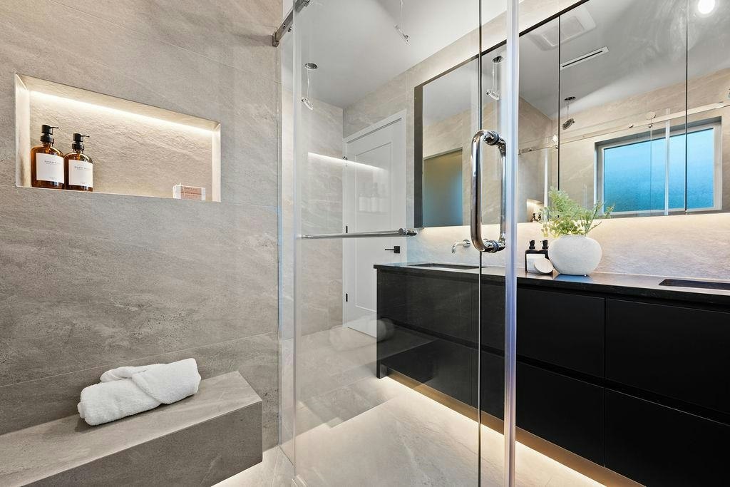5038 Granville Street, Vancouver, BC, V6M 3B4 - 26