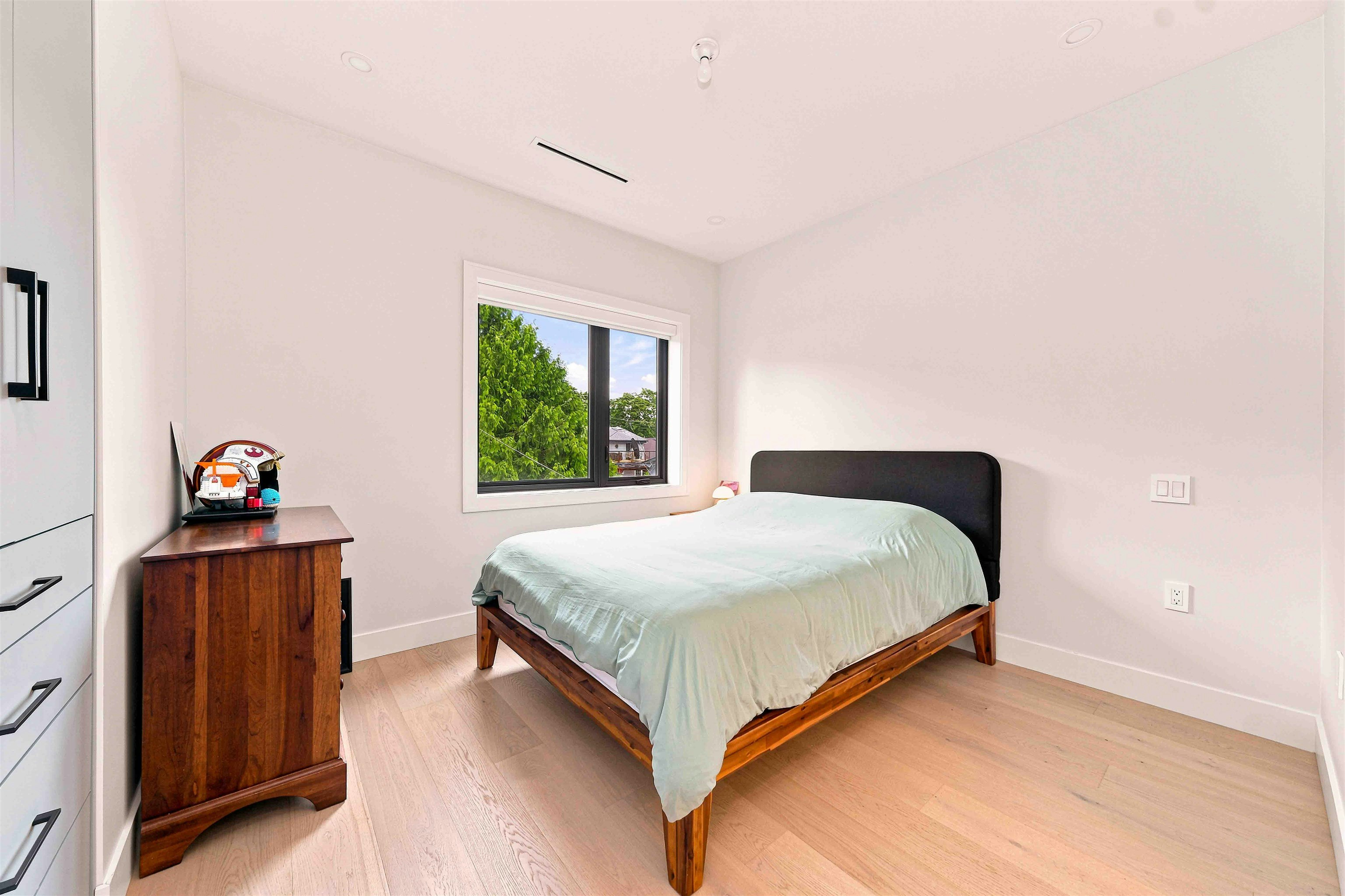 6408 Vine Street, Vancouver, BC, V6M 4B1 - 24