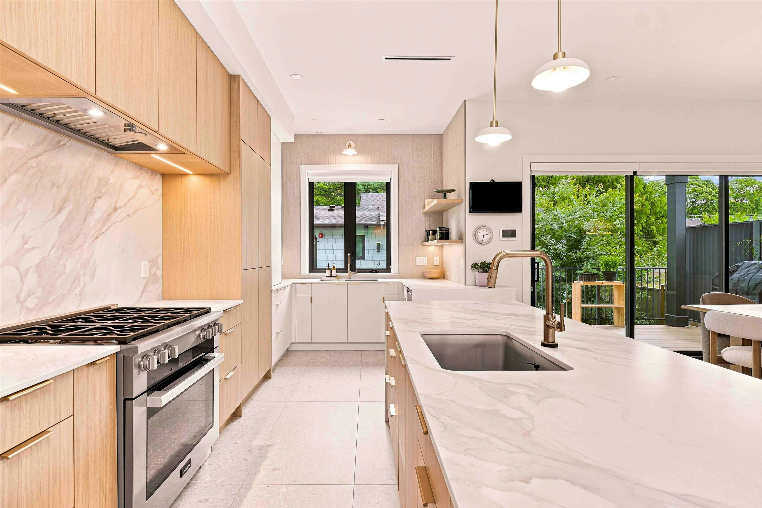 6408 Vine Street, Vancouver, BC, V6M 4B1 - 13