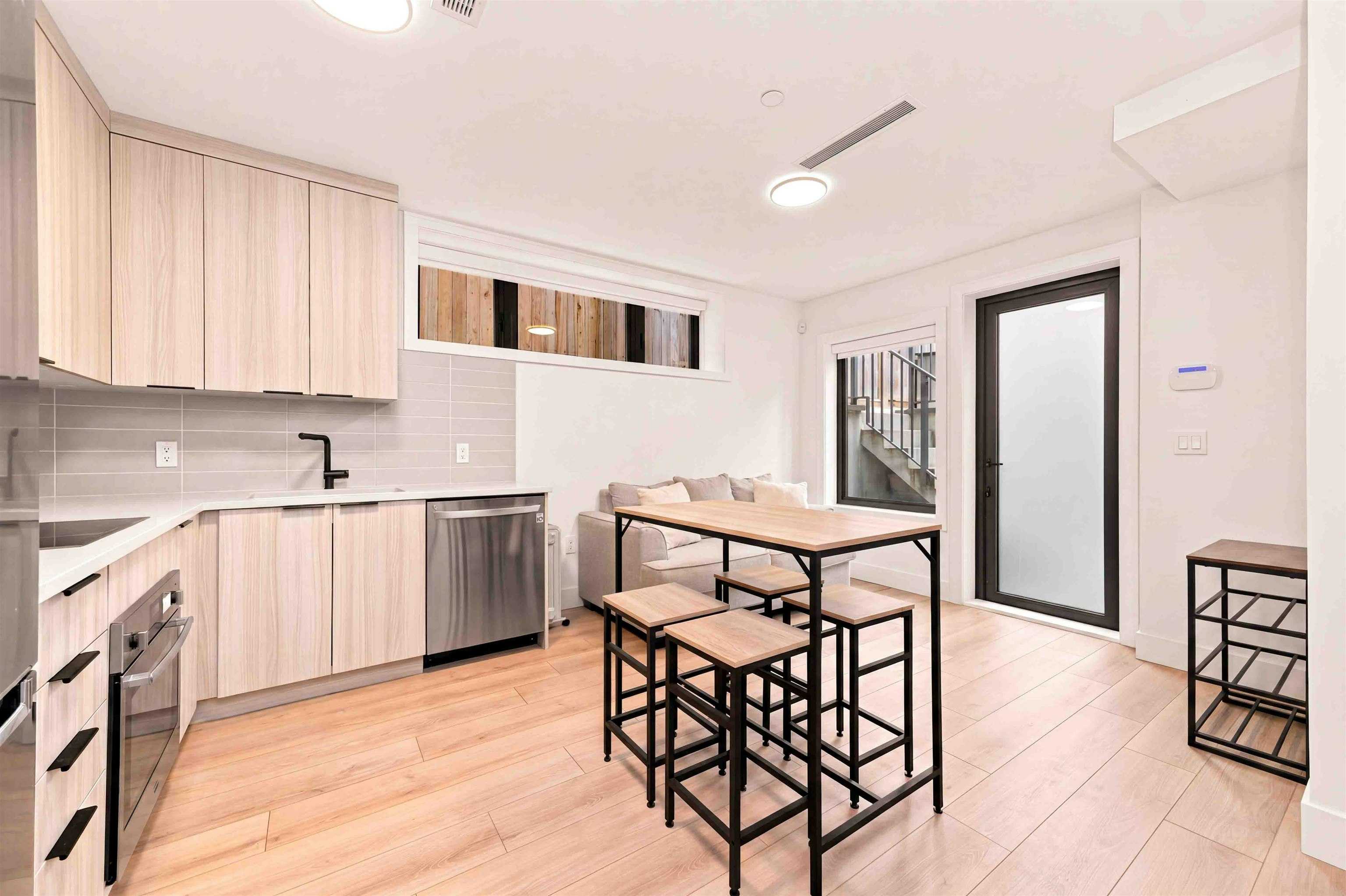 6408 Vine Street, Vancouver, BC, V6M 4B1 - 32
