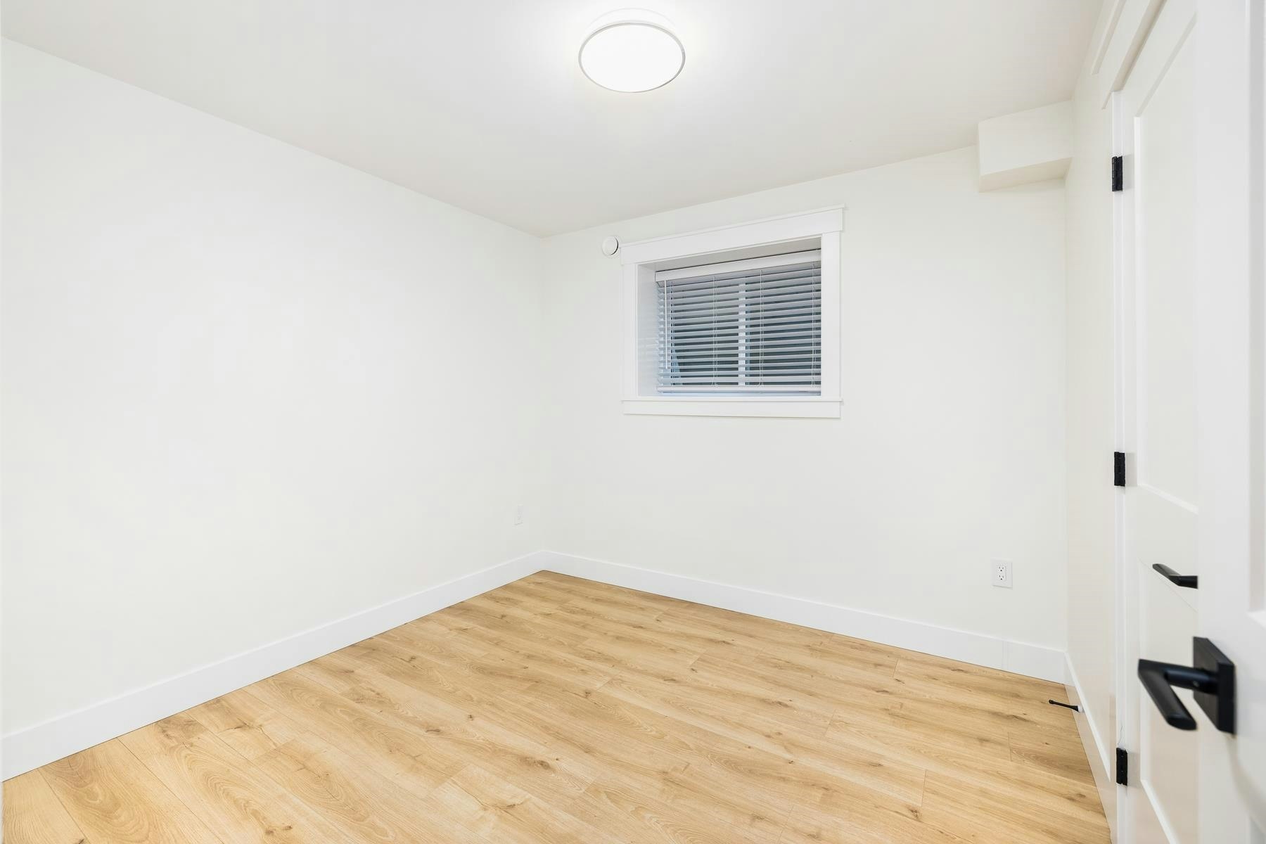 1750 Dempsey Road, North Vancouver, BC, V7K 1T4 - 37