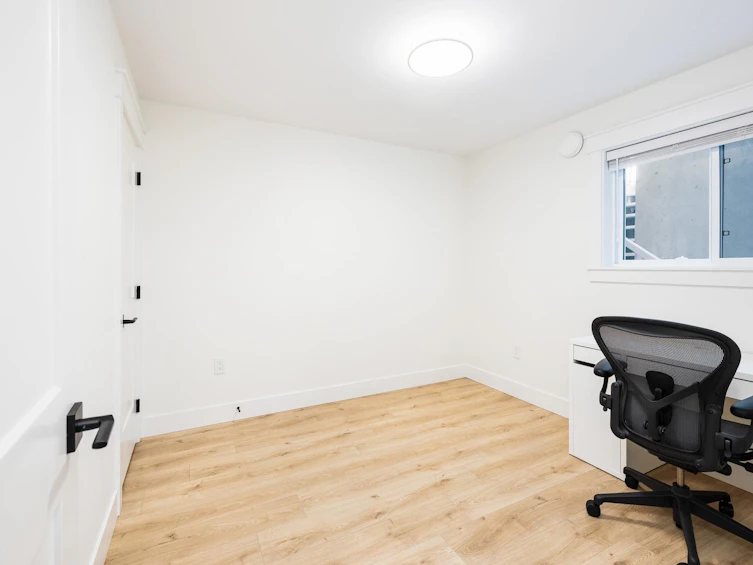 1750 Dempsey Road, North Vancouver, BC, V7K 1T4 - 36