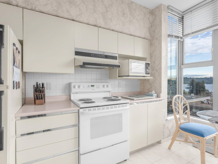502-570 18th Street, West Vancouver, BC, V7V 3V7 - 5
