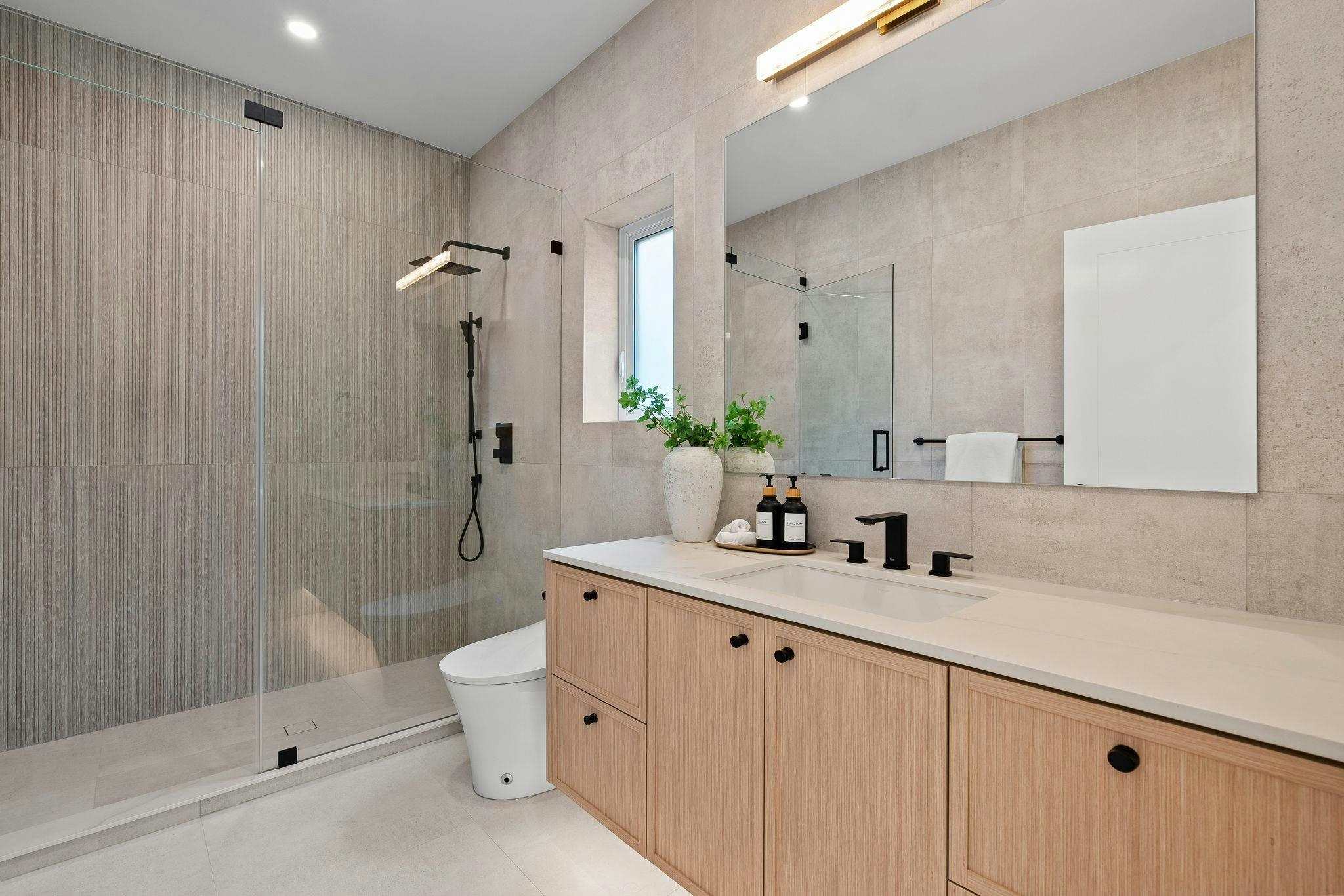 1-3255 W 13th Avenue, Vancouver, BC, V6K 2V6 - 25