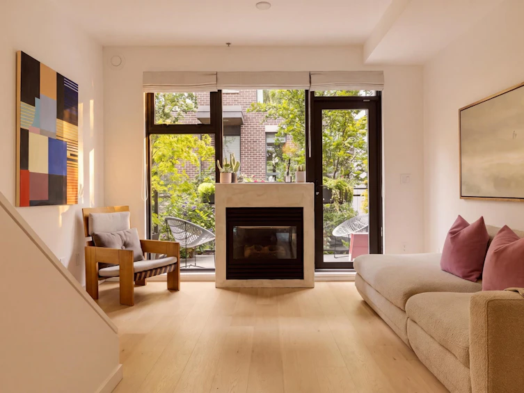 3691 Commercial Street, Vancouver, BC, V5N 4G1